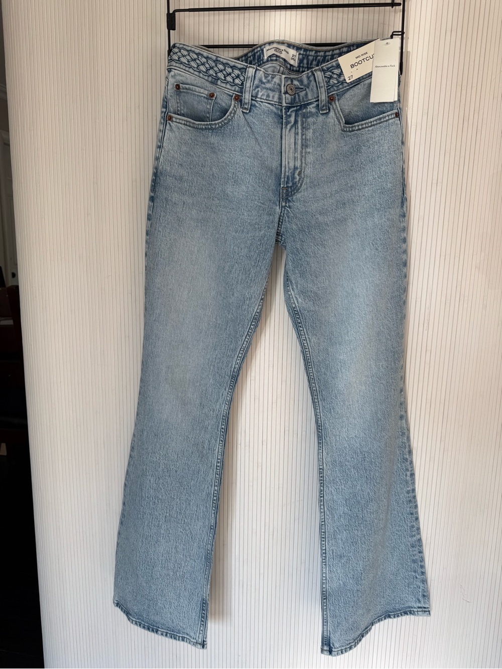 NWT Abercrombie Boot Cut Jeans Size 27 with Braided Belt Detailing